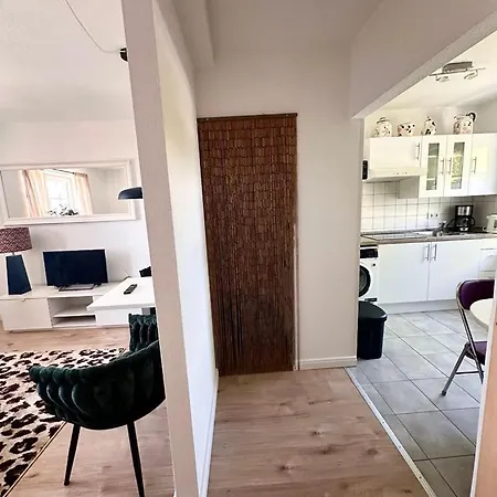 Schoen Gelegene Und Gemuetliche Am Weserufer * 不莱梅